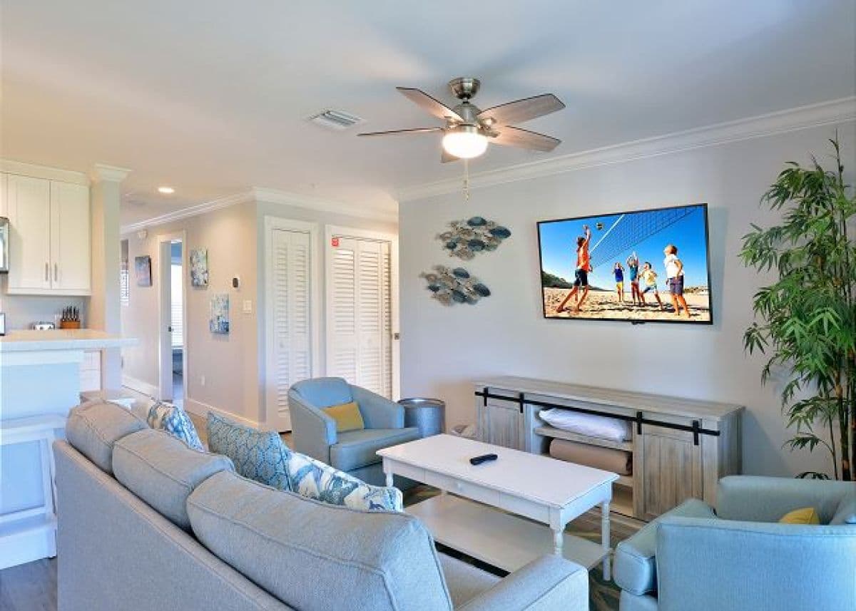 Upper Sunset South - Image 4