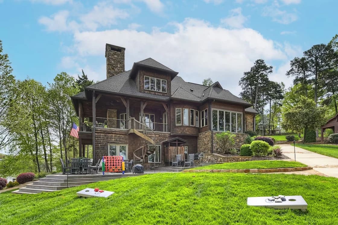 Sunset Shores Resort - Image 1