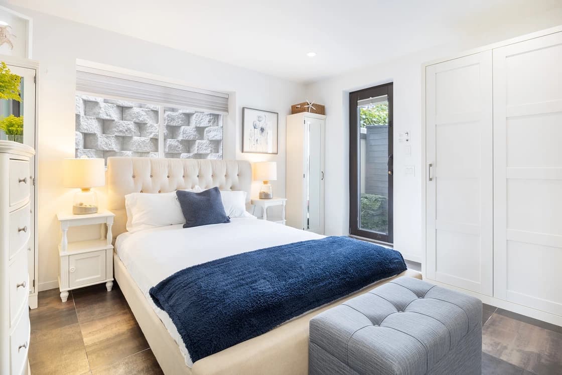 Moonlight Modern - Image 25