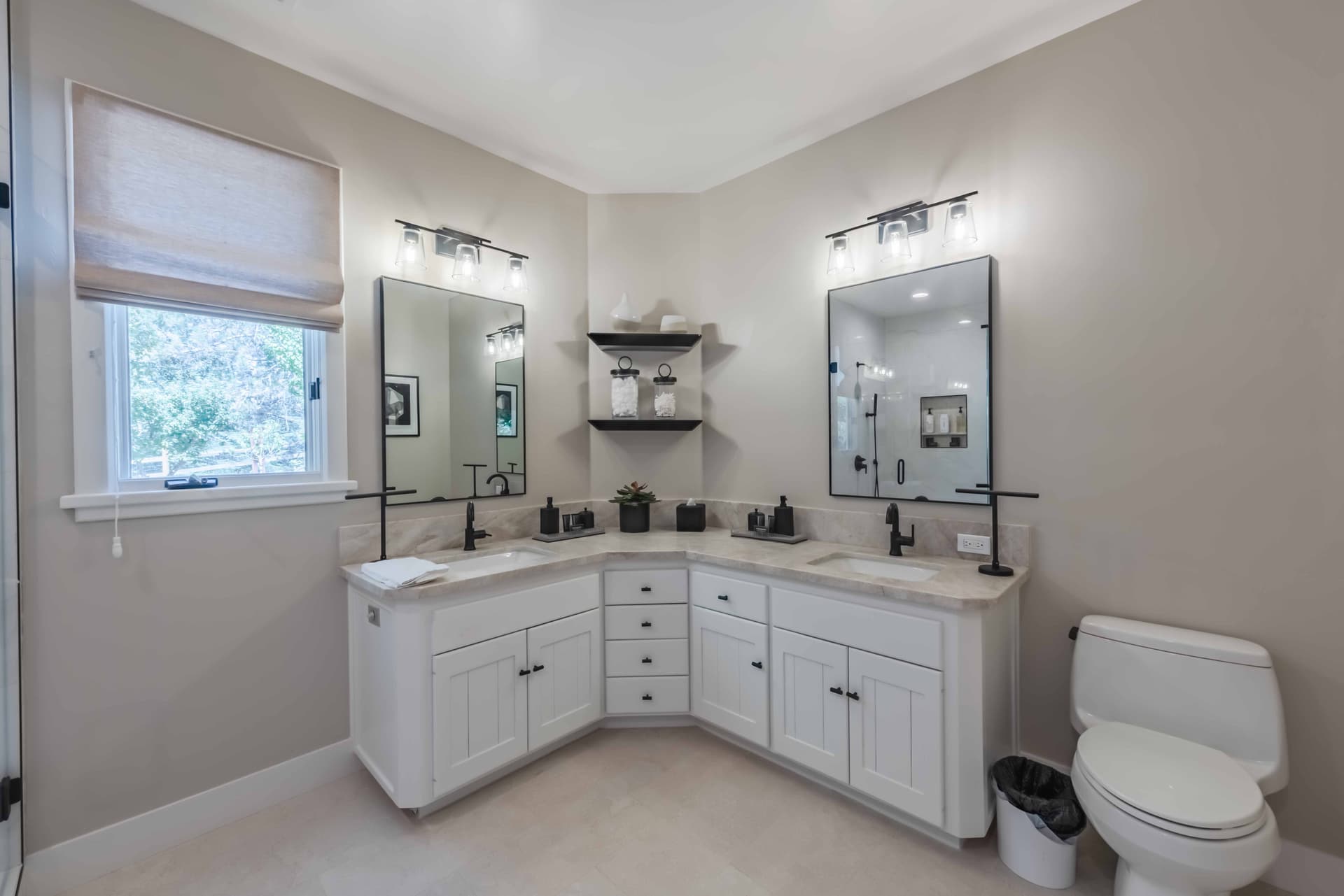 Arbor House - Image 23