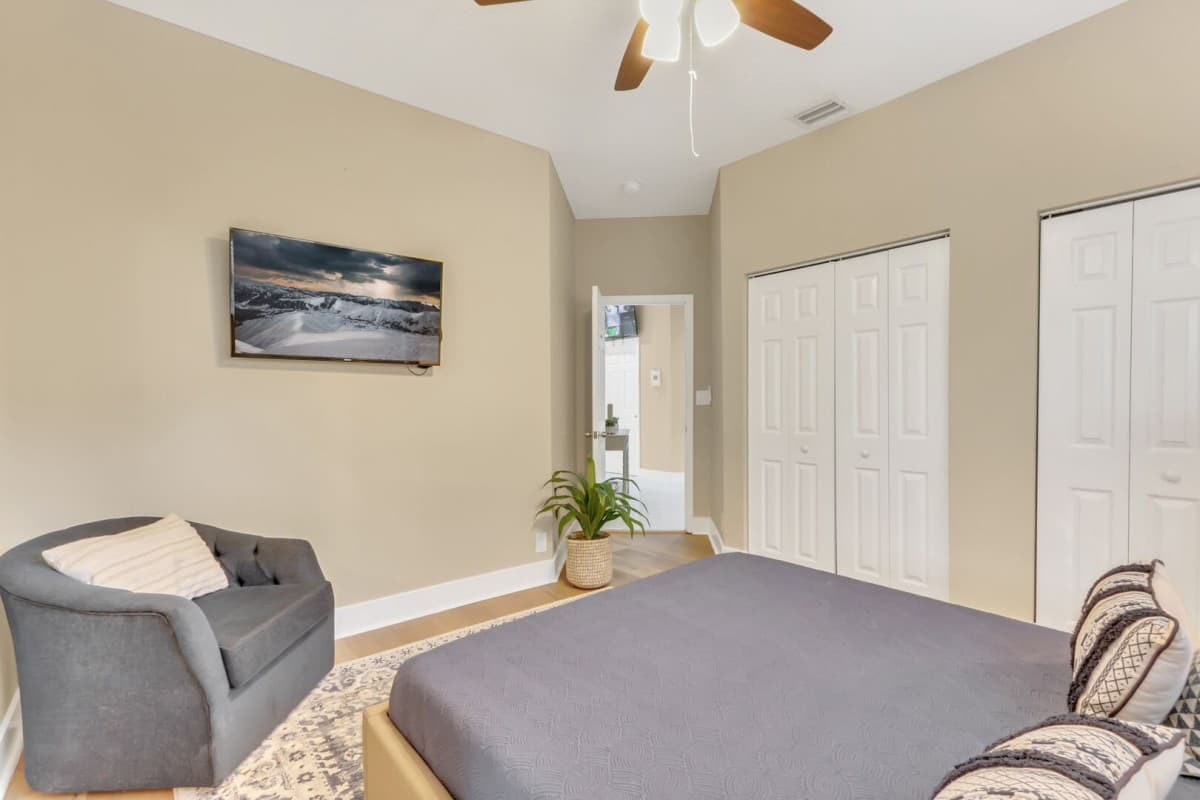 Northwest House - Image 21