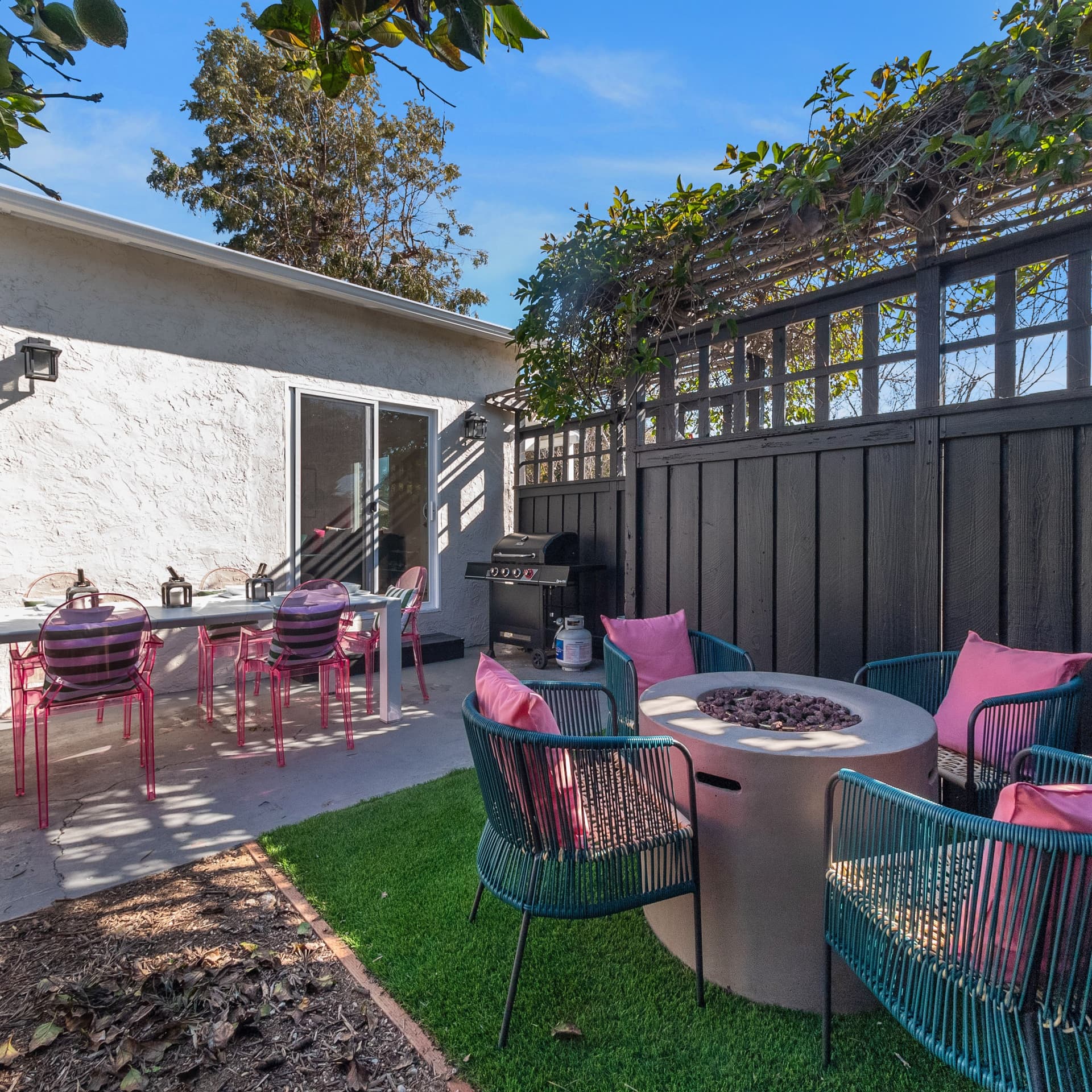 OB Bungalow Villa - Image 5