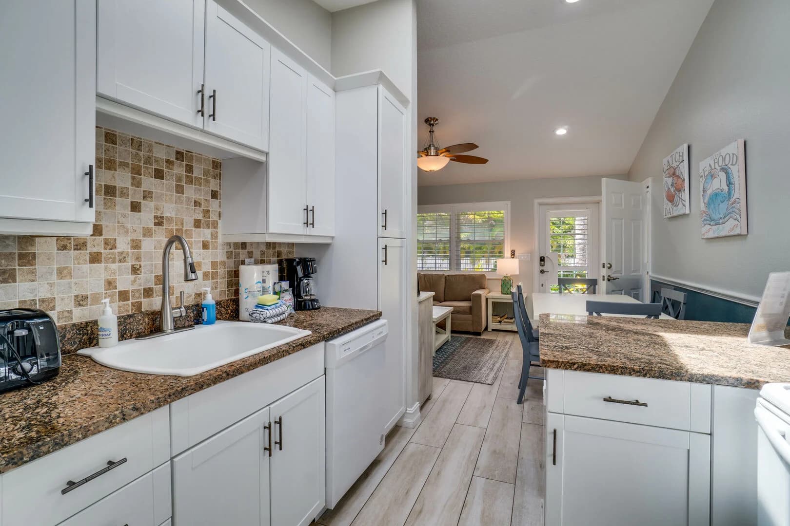 Blue Lagoon House - Image 7