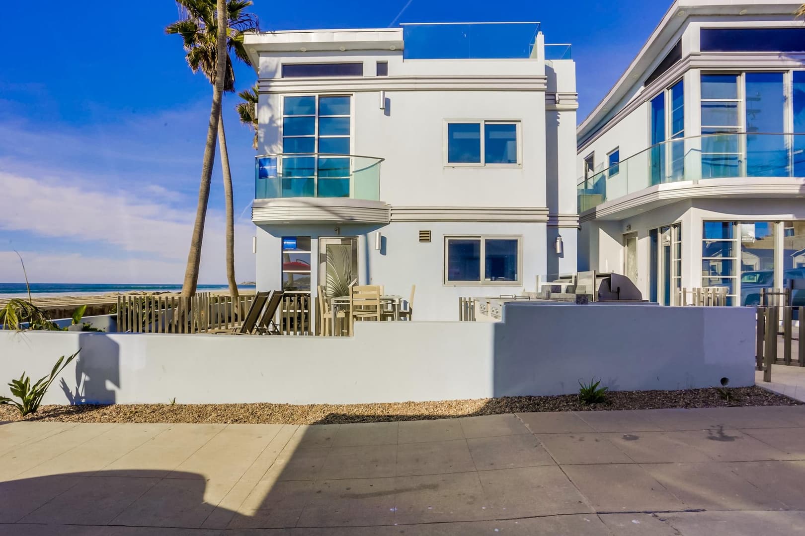 Liquid Blue Home - Image 34