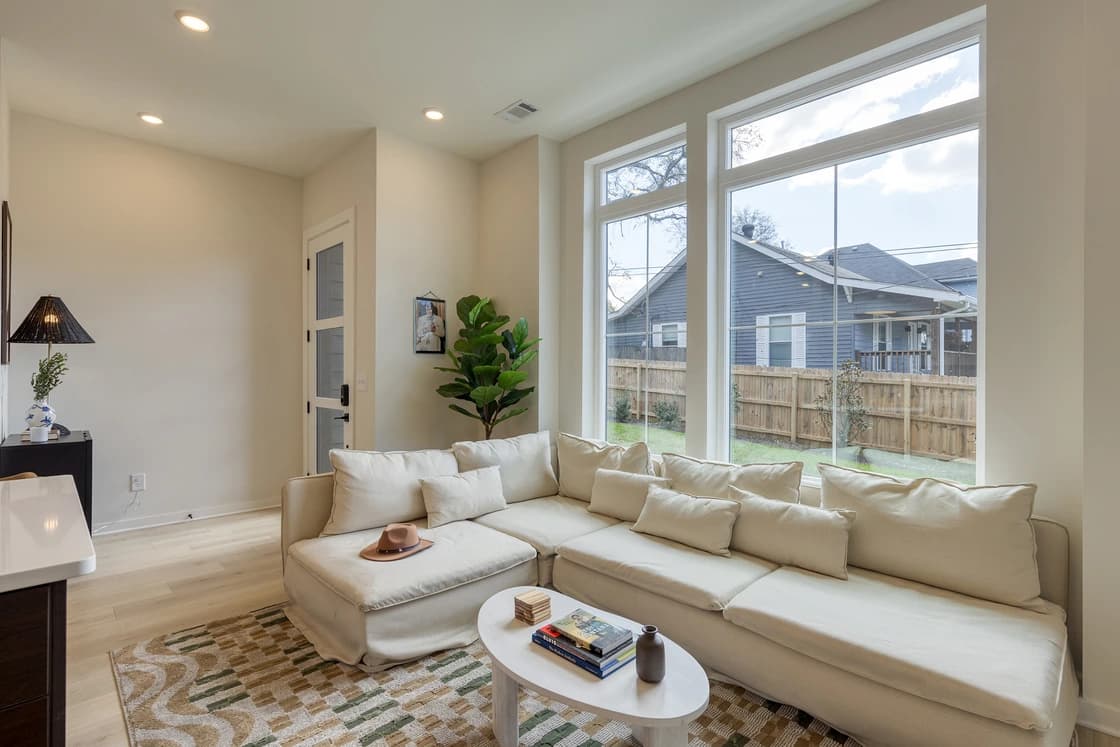 Lischey Nashville Home - Image 3