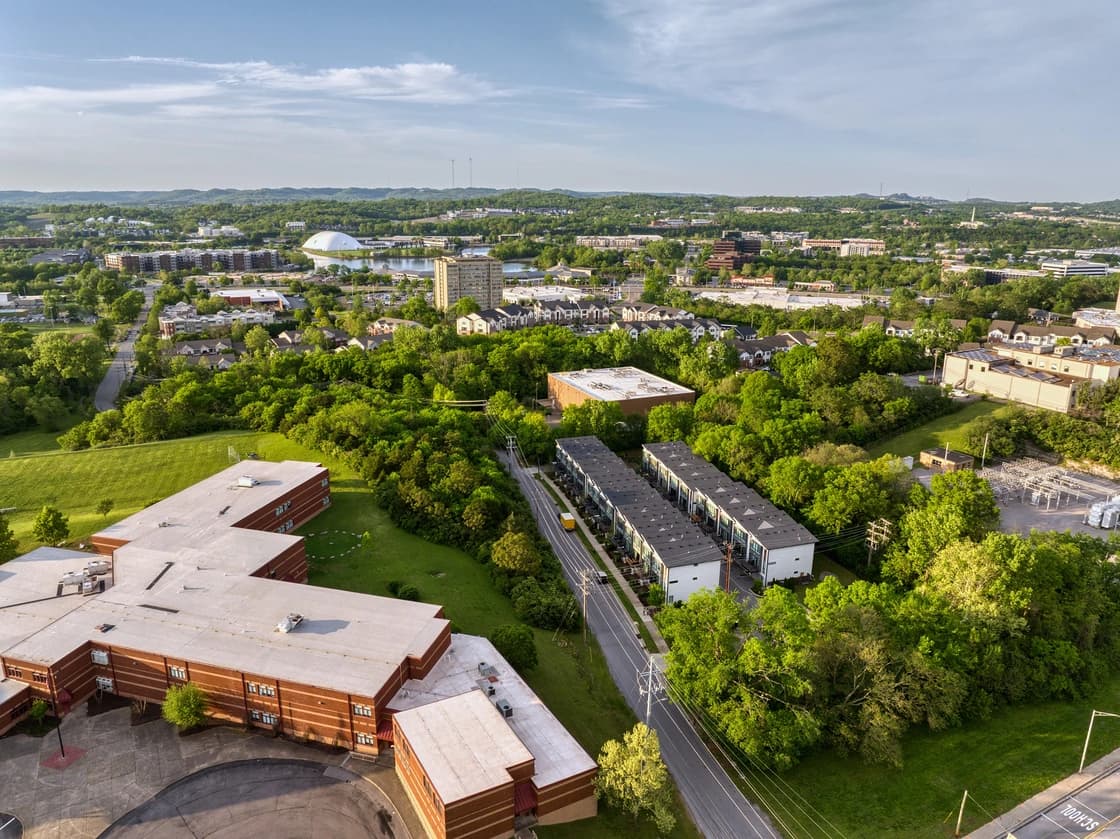 9th Avenue - Image 3