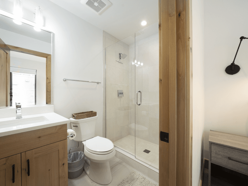 Whale's Tail Watch - Image 25