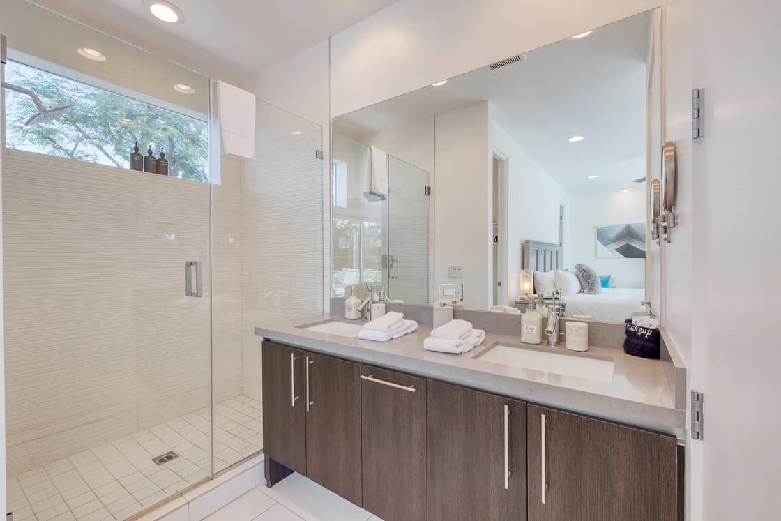 Polo Villa Halo - Image 13