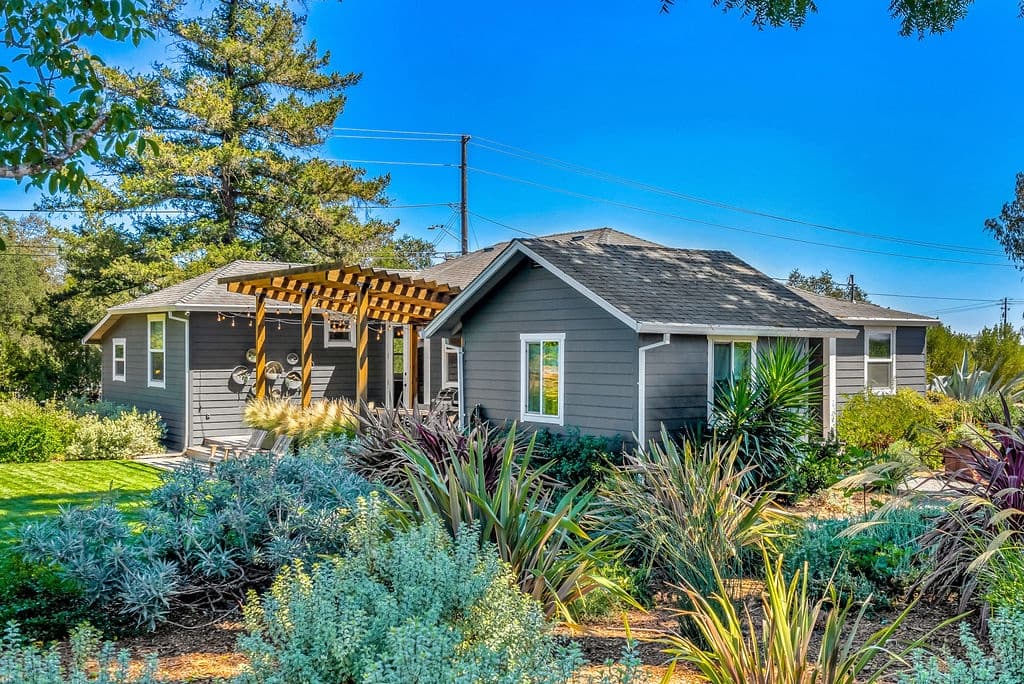 Farmhouse Bliss - Image 34