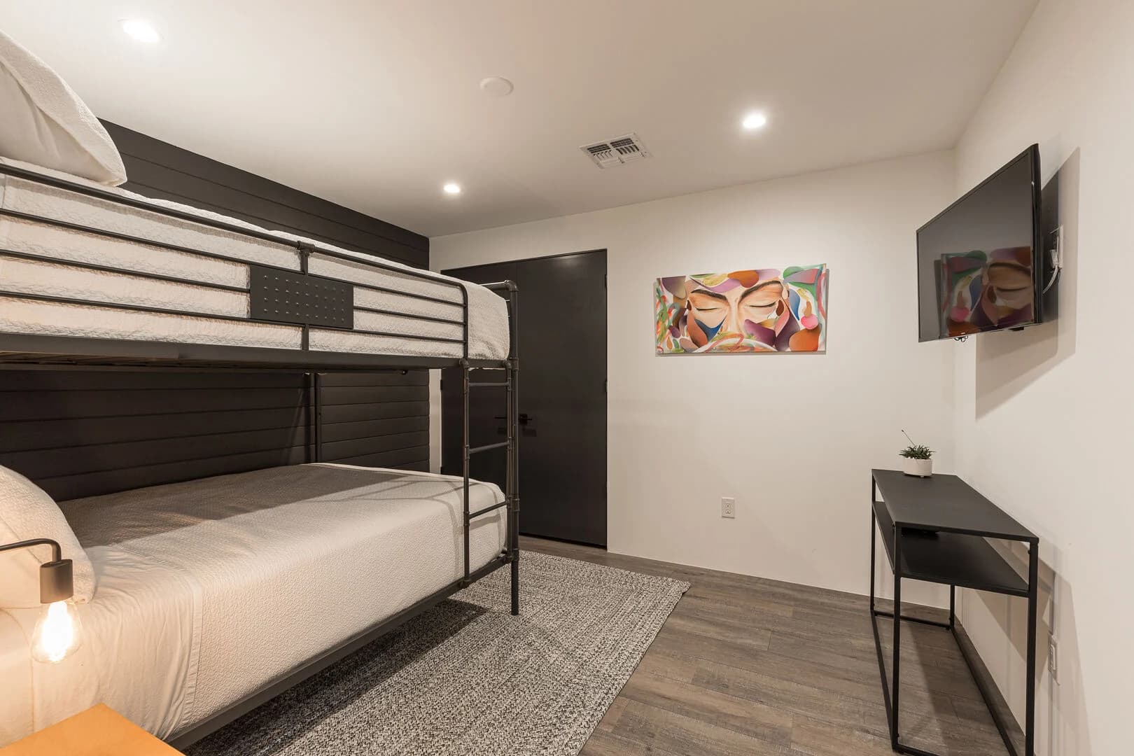 Camelback Manor - Image 47