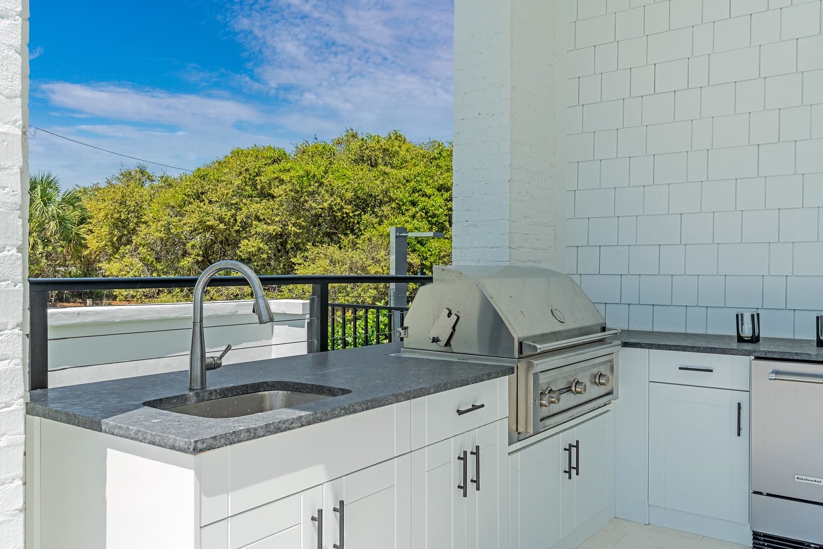 Grand Pearl - Image 39