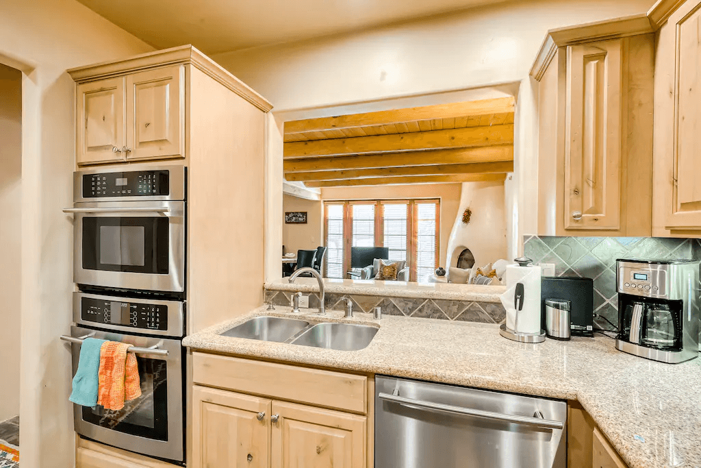 Plaza Home - Image 5