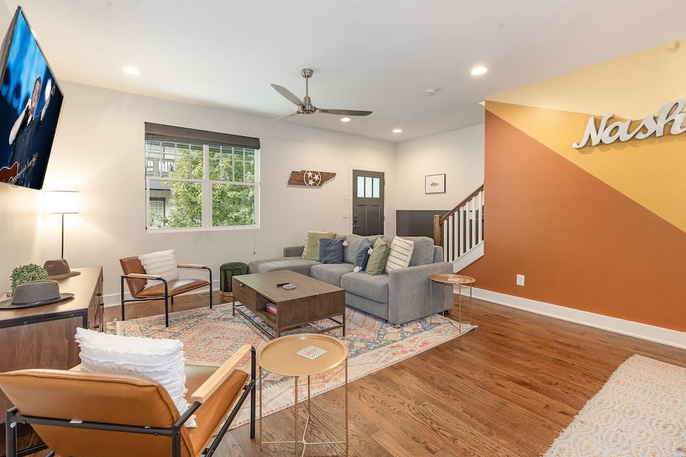 Nashville Comfort - Image 1