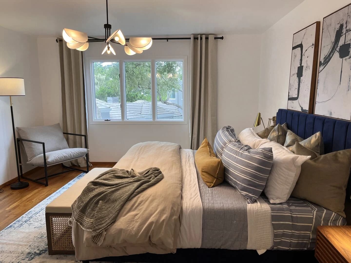 Pebble Modern Home - Image 38