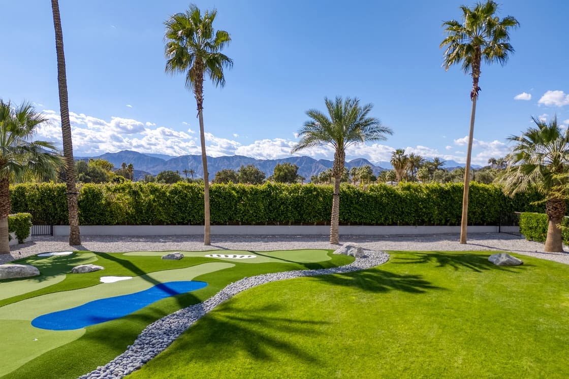 Polo Villa Halo - Image 30