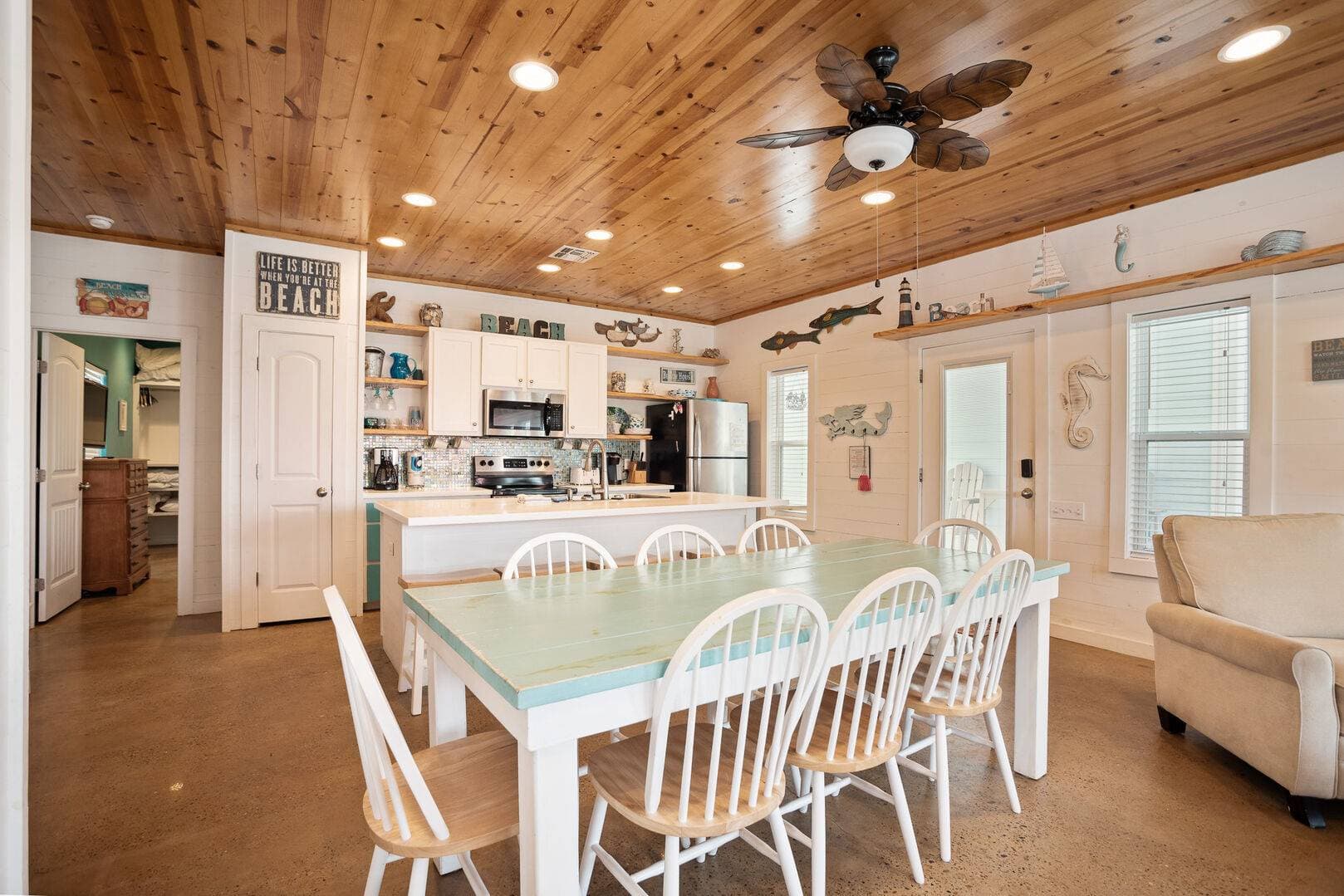 Another Day in Paradise - Image 5