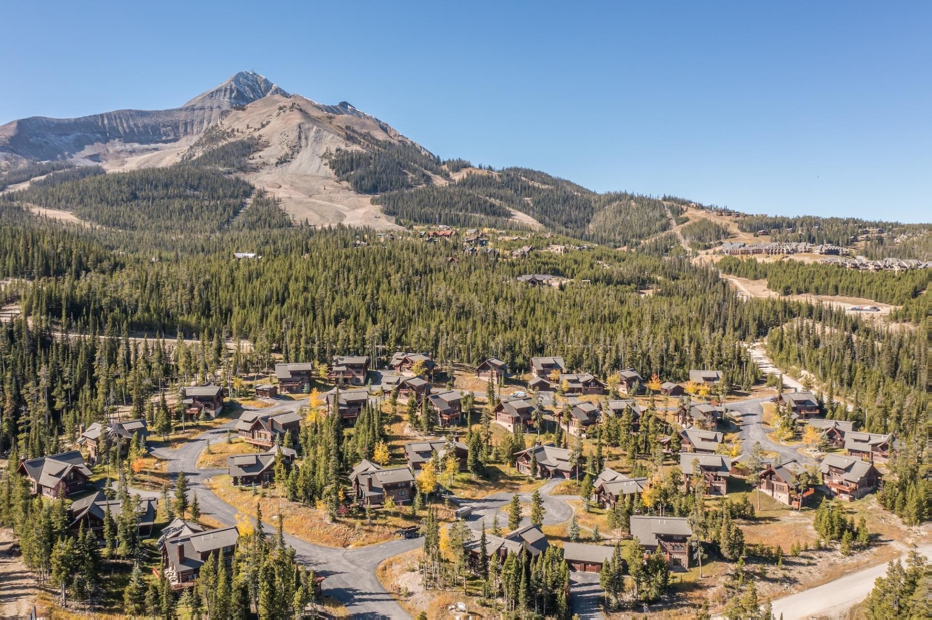 Chief Gull Cabin - Image 61
