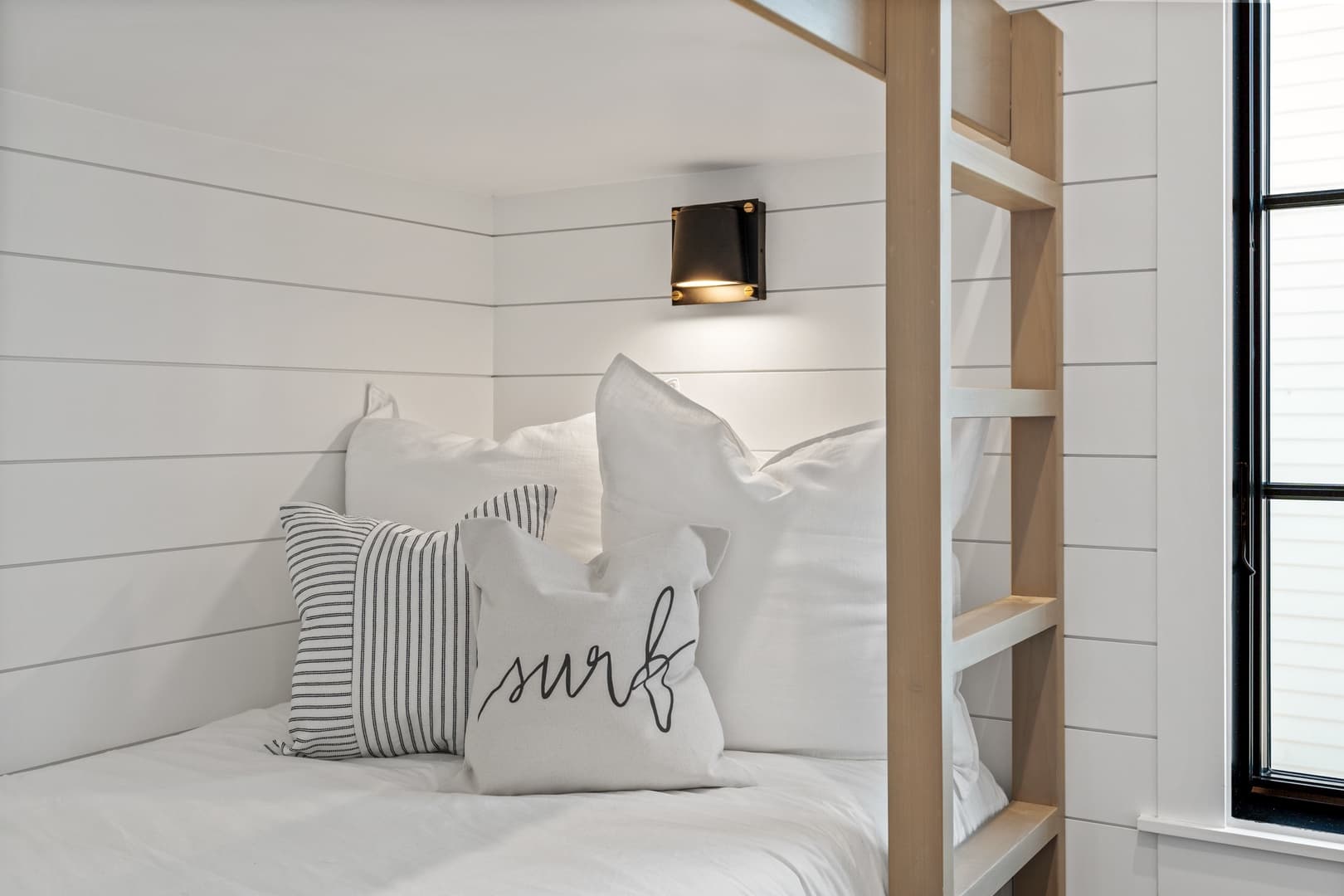 Grand Pearl - Image 69