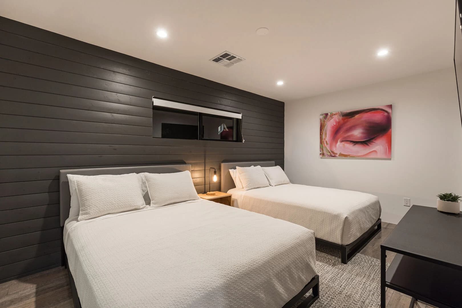 Camelback Manor - Image 49