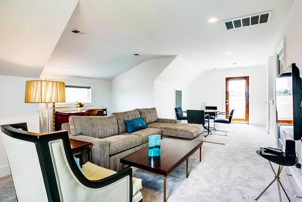 Mockingbird - Image 21