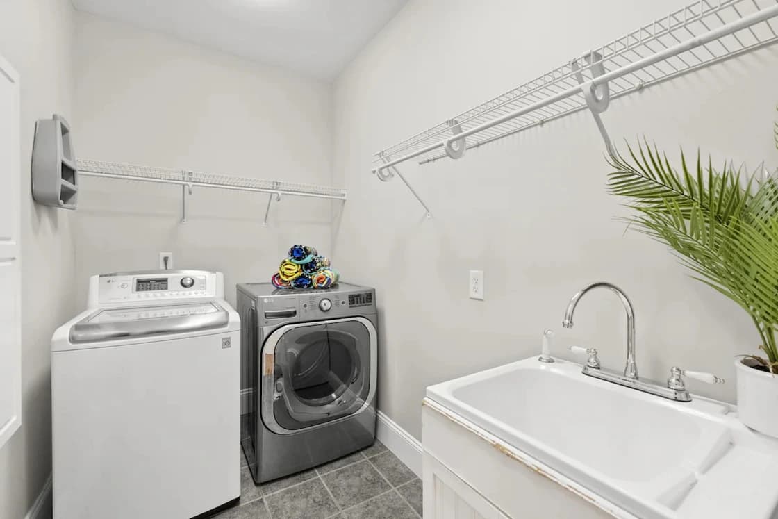 Making Waves - Image 20