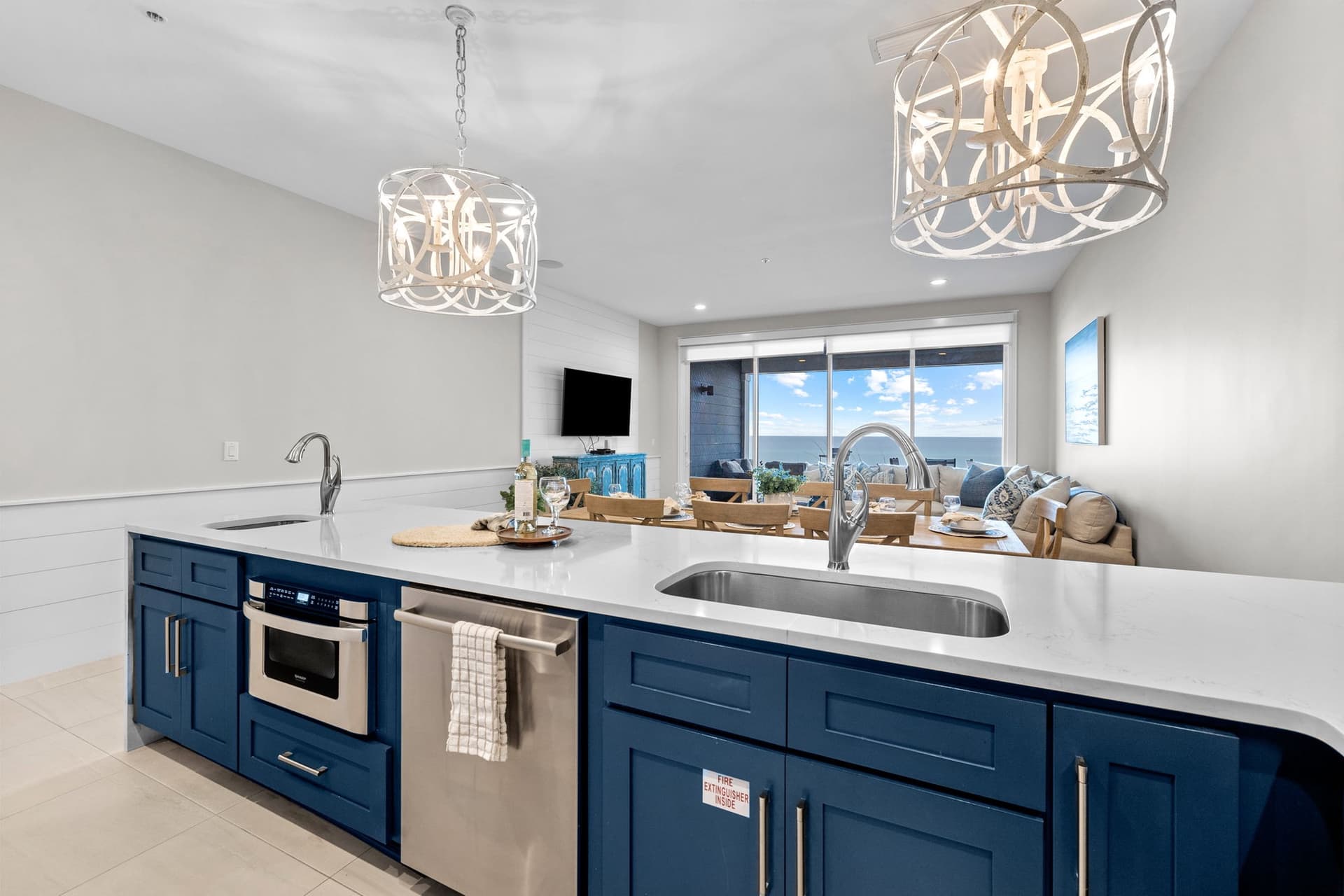 Beachside Haven - Image 9