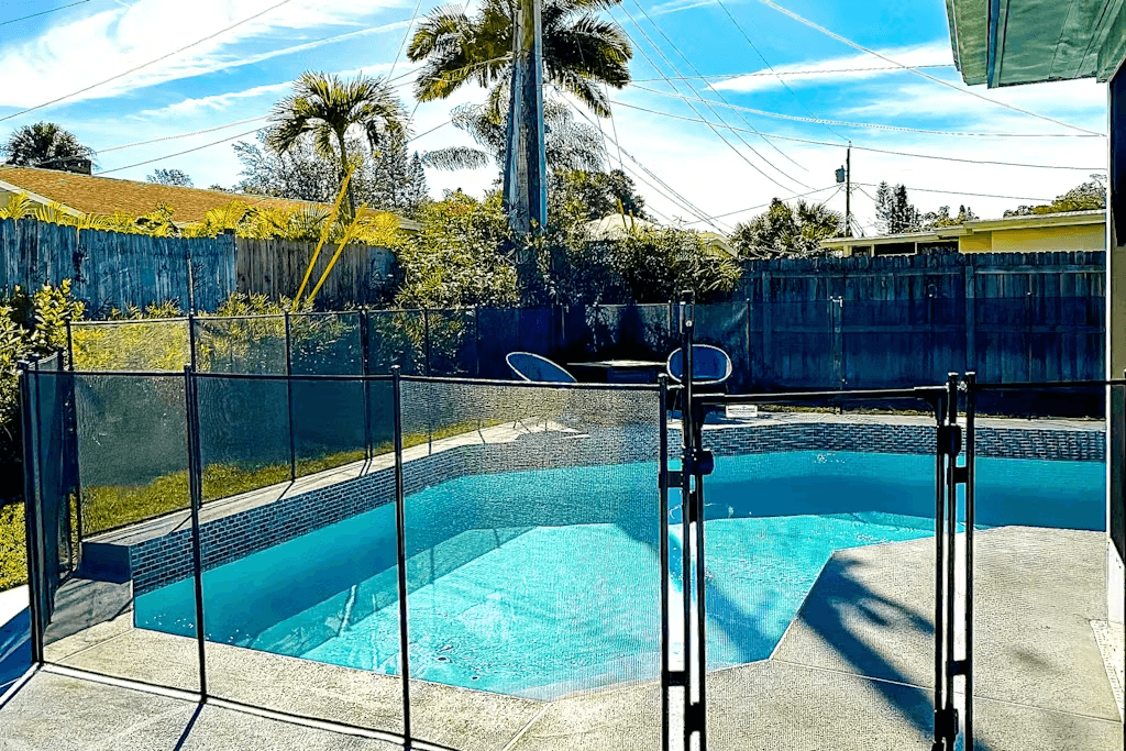 Corner by the Coast - Image 3