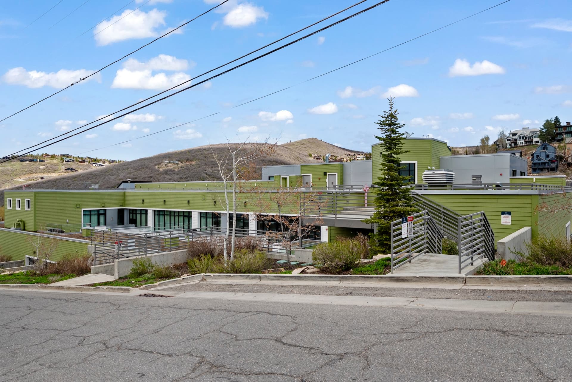 Mountain Luxe Retreat on Main - Image 34