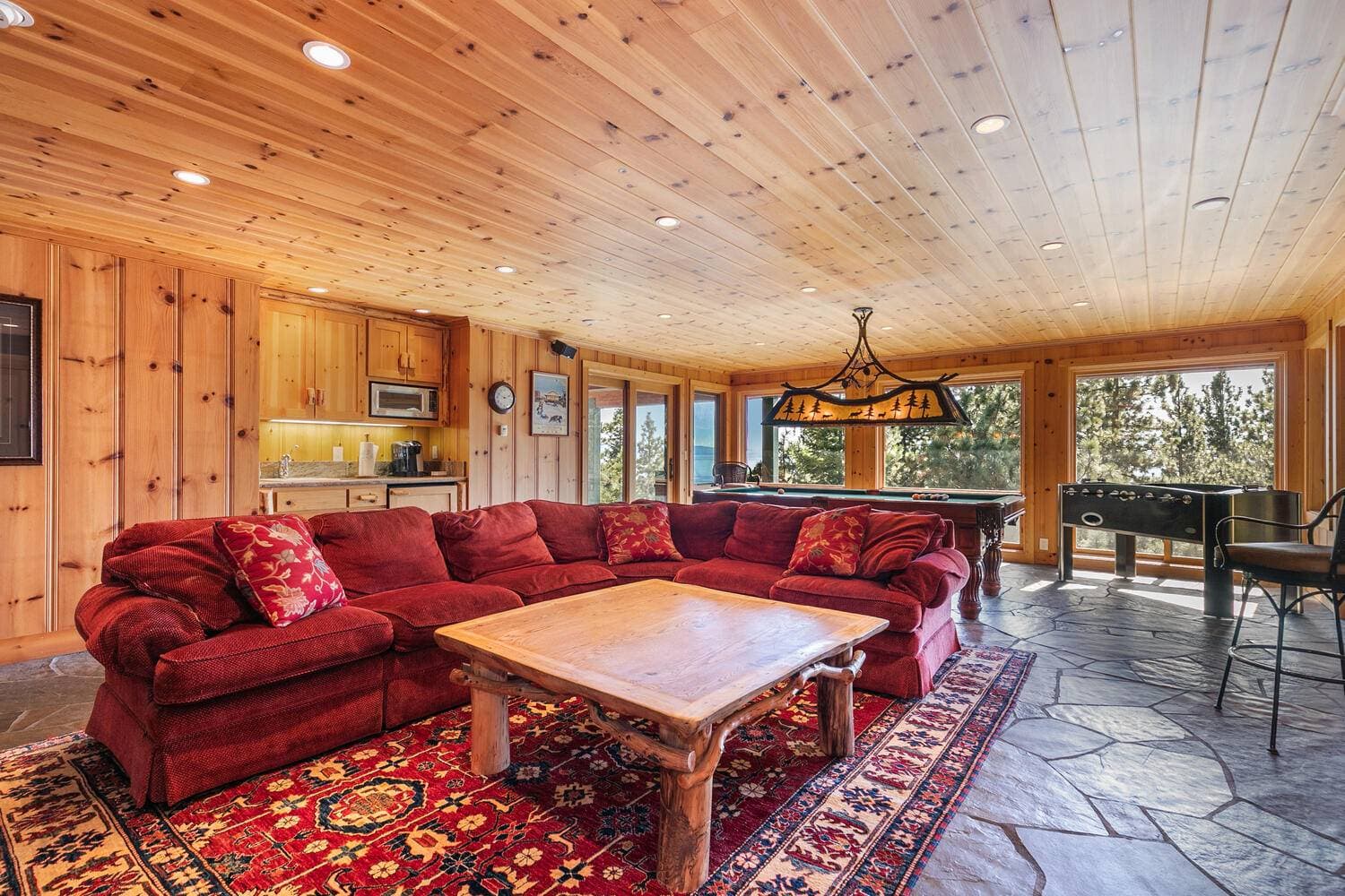 Clouds Rest Lodge - Image 17