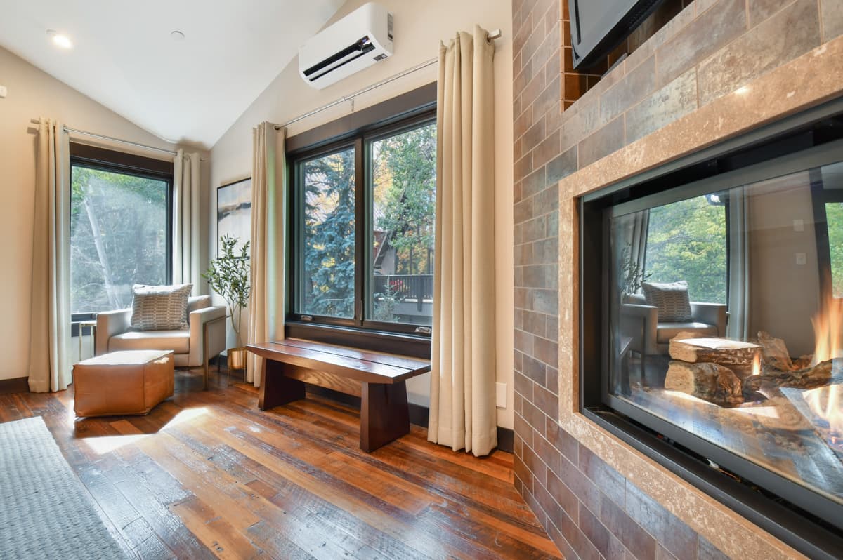 Red Wagon House - Image 20