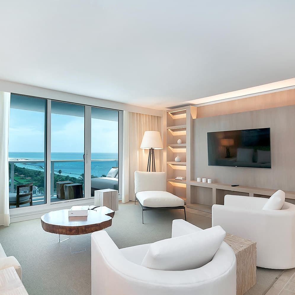 1 Hotel Residence #919 - Image 1