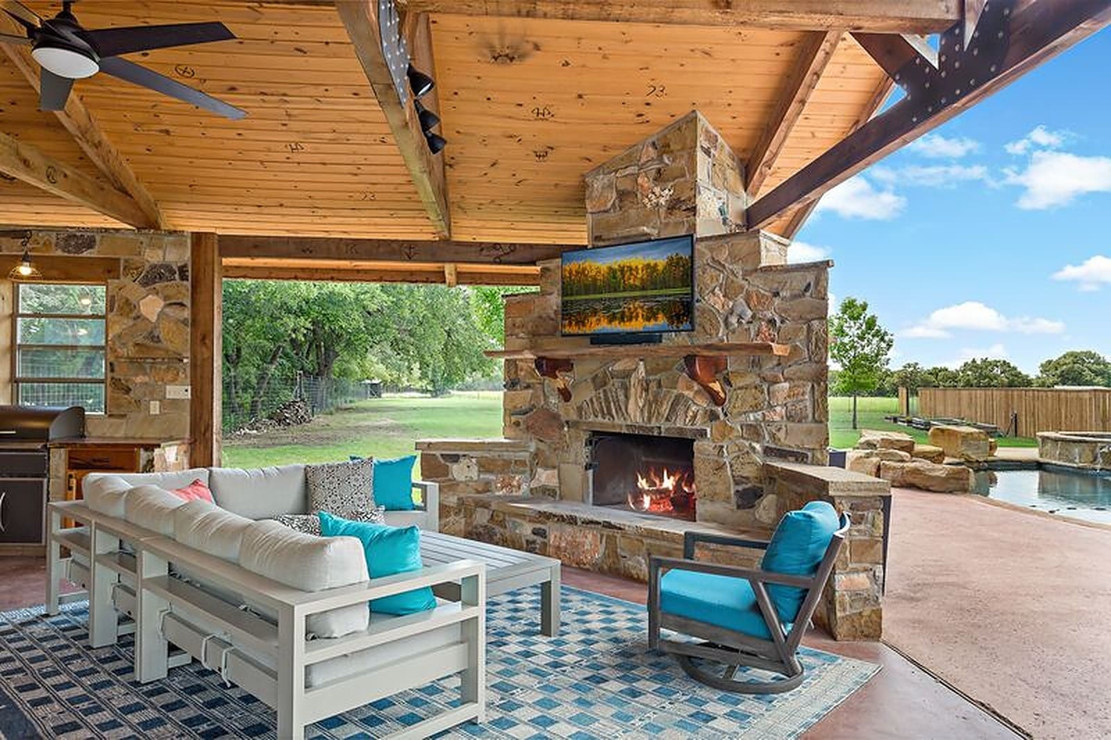 Sunny Oaks - Image 2