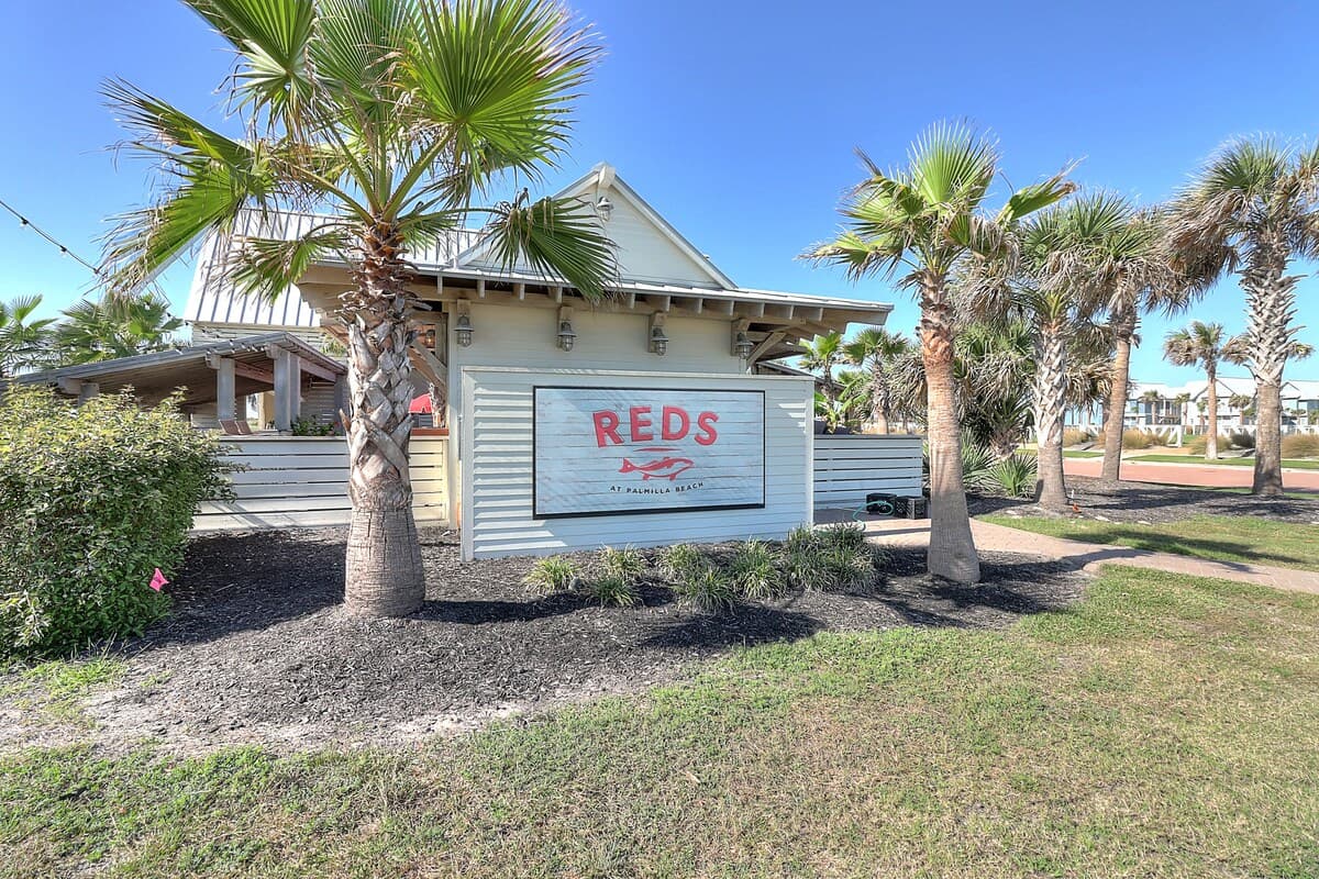 Perfect Pelican House - Image 37