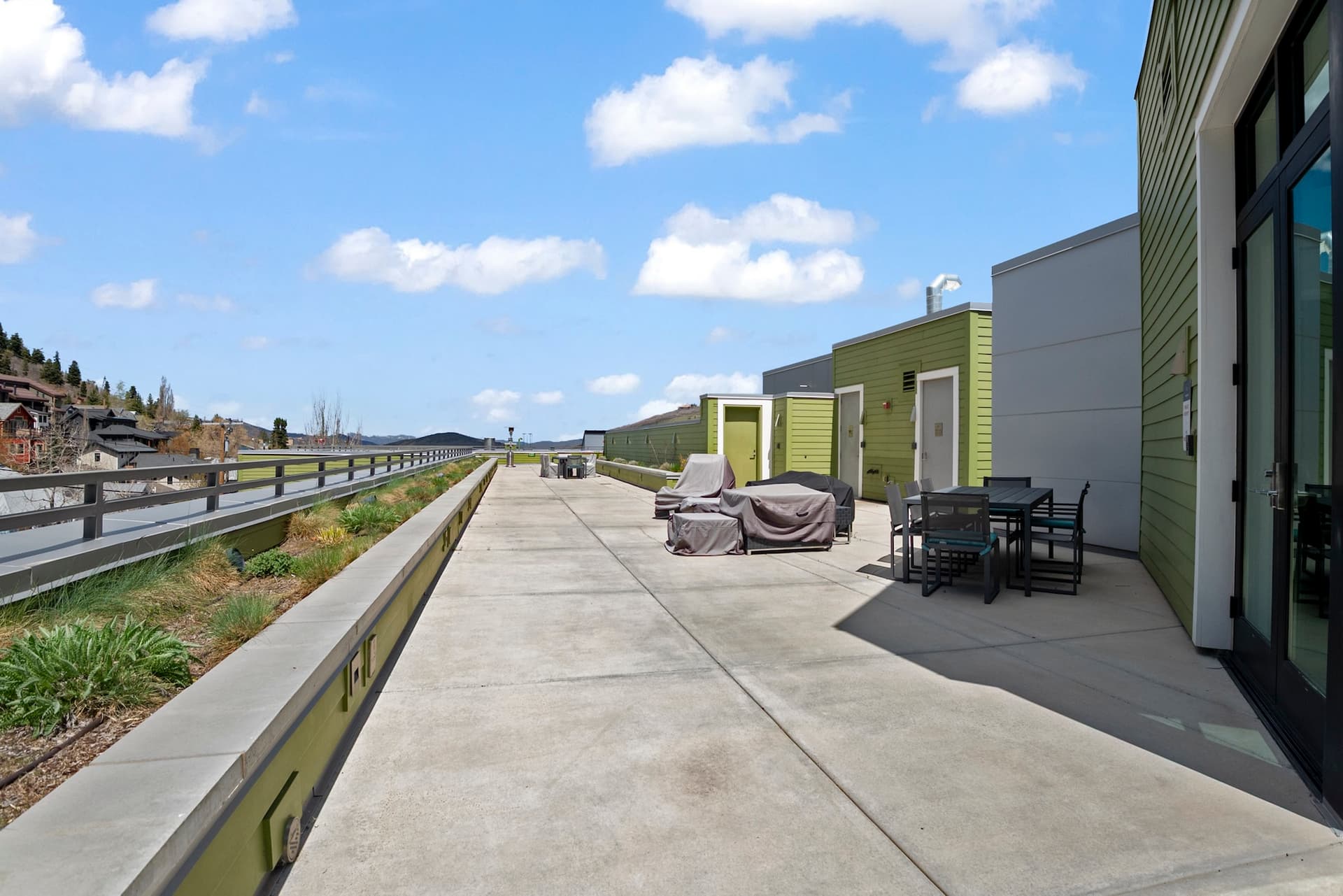 Mountain Luxe Retreat on Main - Image 23