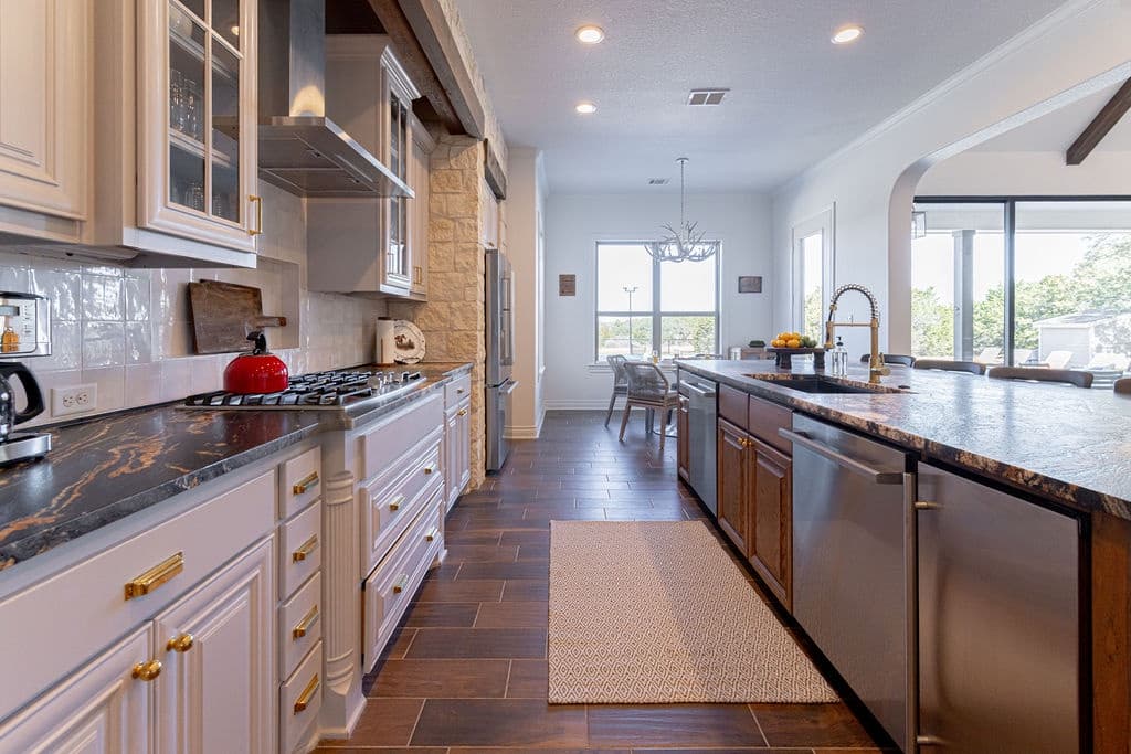 Send The Light - Image 9