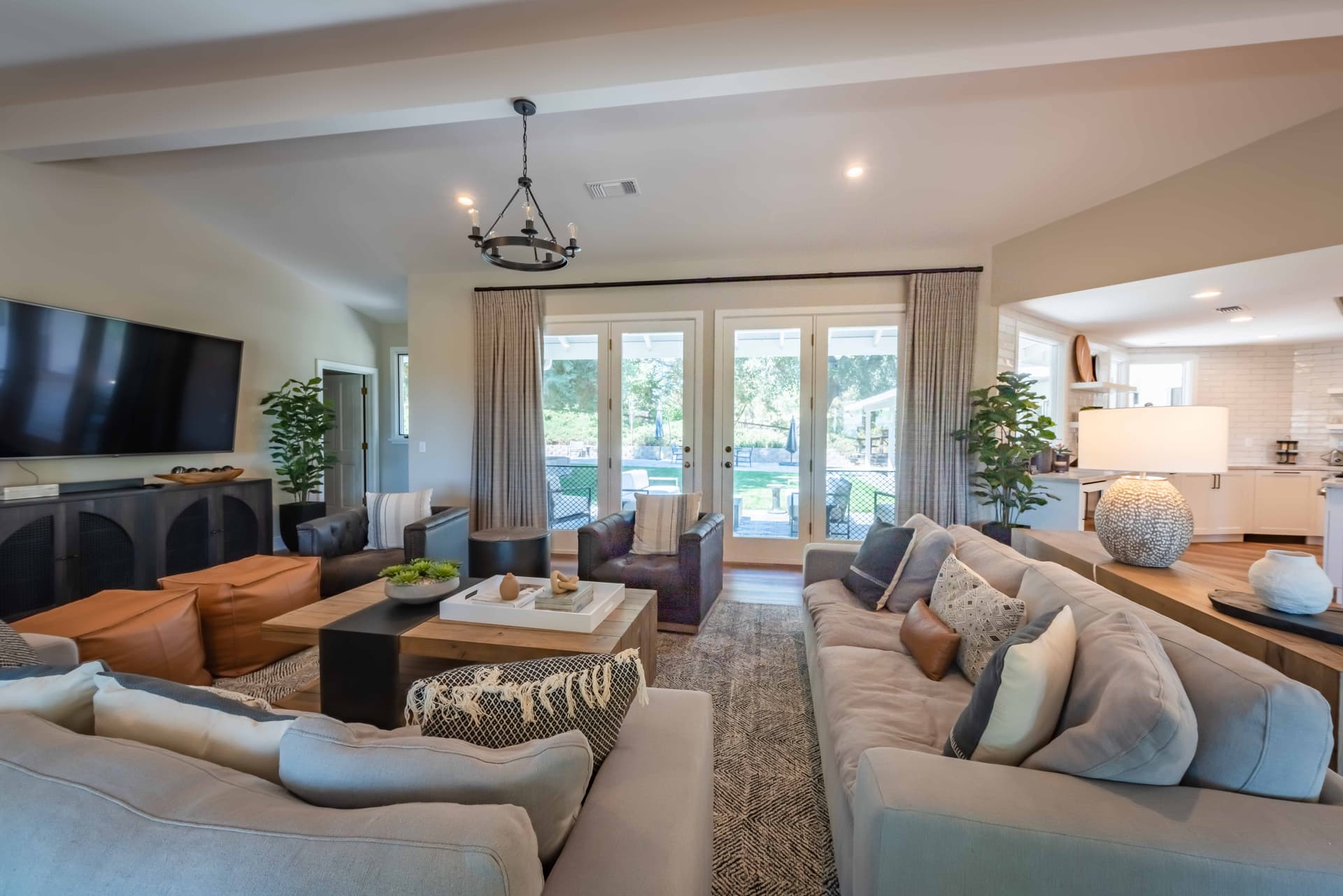 Arbor House - Image 17