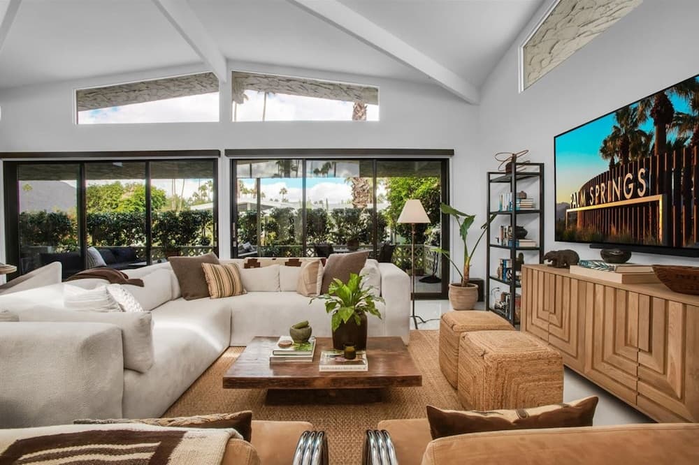 Canyon Palm - Image 1