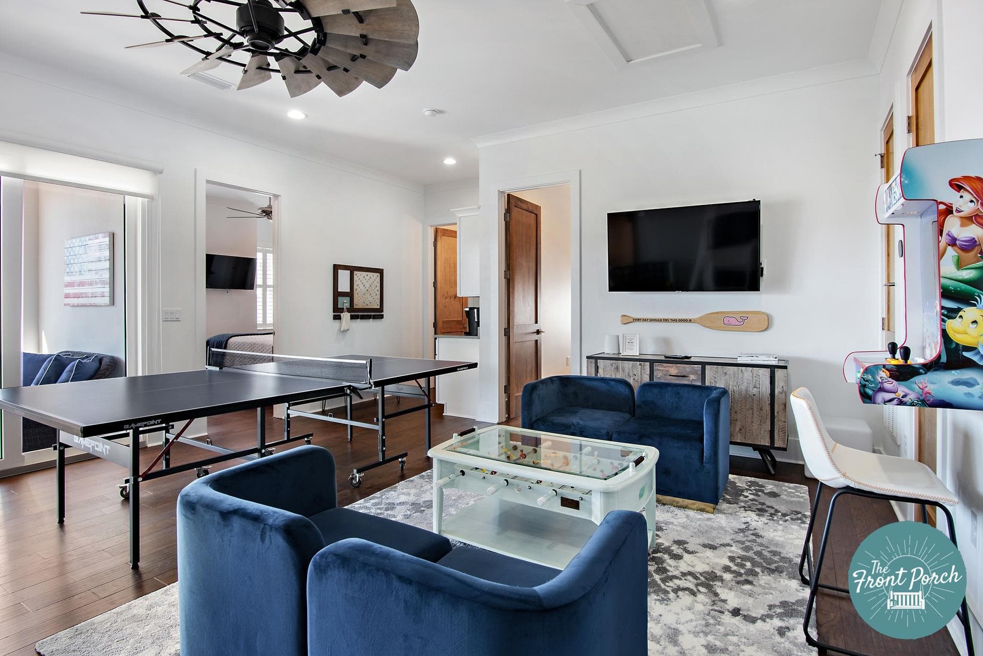 Front Porch Manor - Image 36