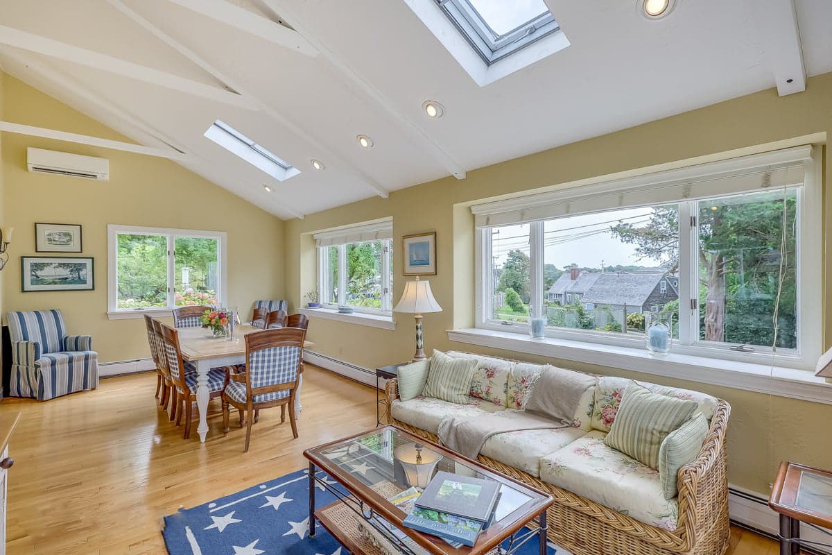 Queen's Landing - Image 5