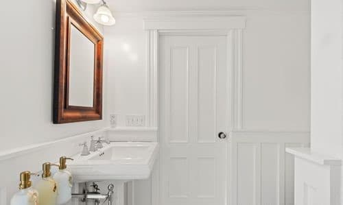 Hiawatha Manor - Image 22