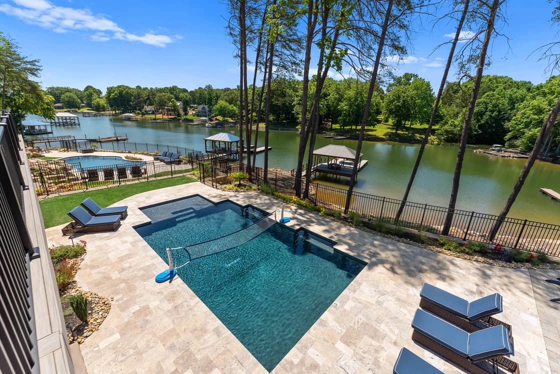 Lakefront Serenity Lodges - Image 2