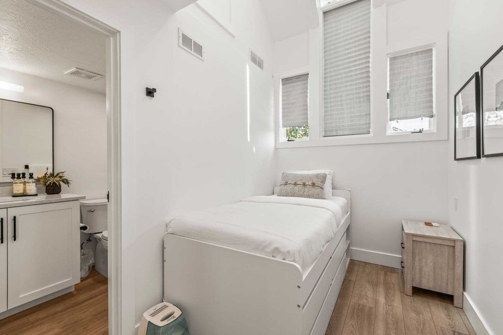 Red Pine Retreat - Image 16