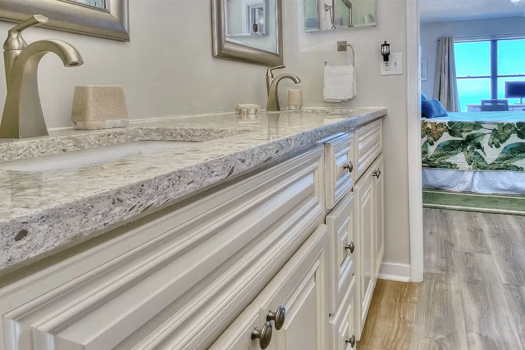 Reflections on the Gulf - Image 18