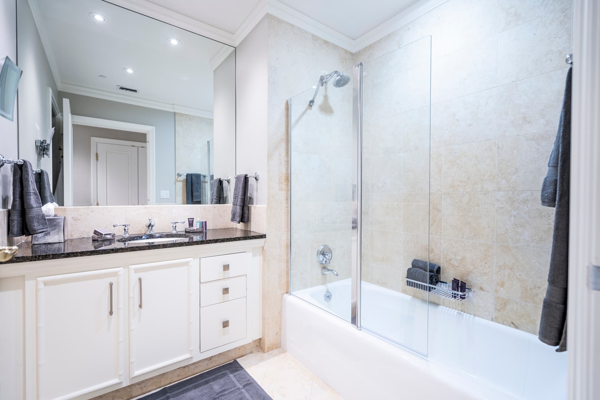 Ritz-Carlton Residence #207 - Image 17