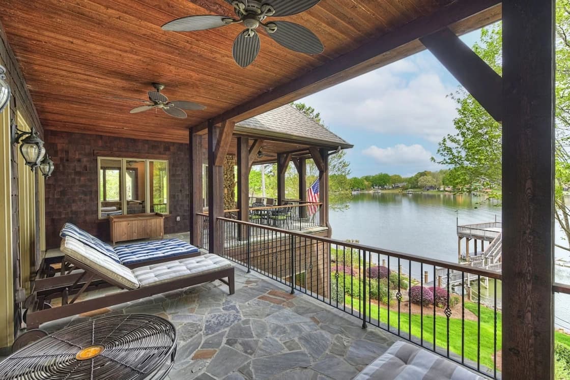 Sunset Shores Grand House - Image 8