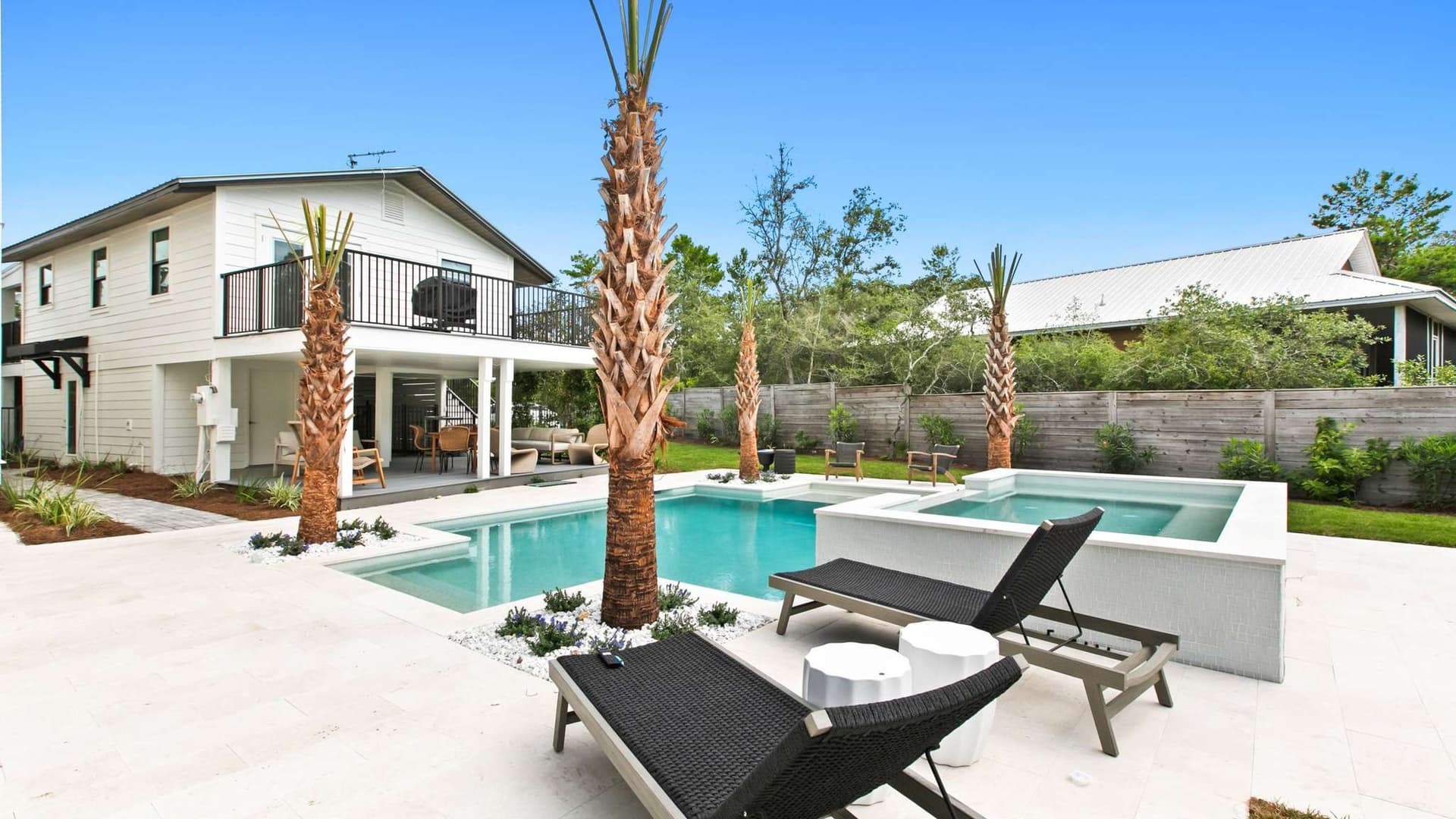 Lakeview Gulf Retreat - Image 2