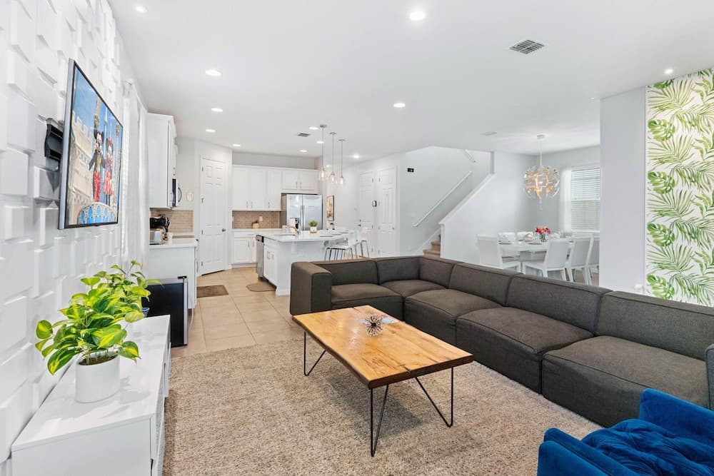 Nassau Villa #1512 - Image 1