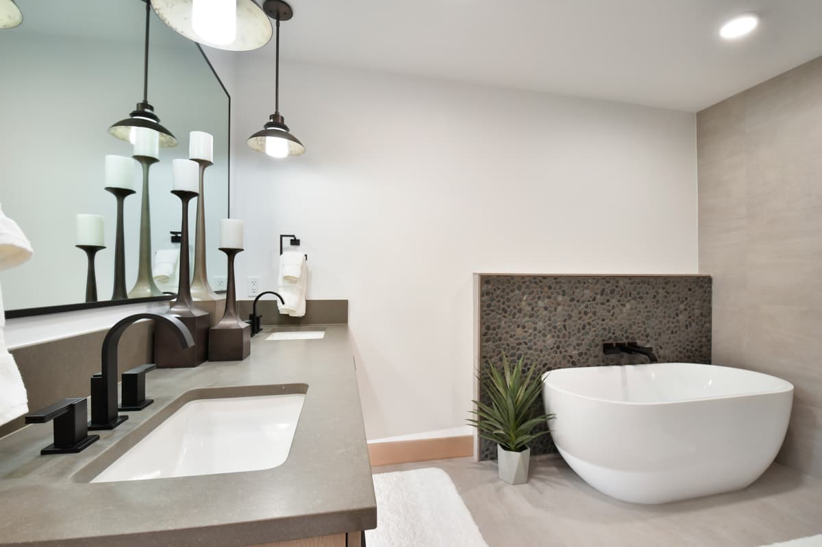 King's Crown - Image 16