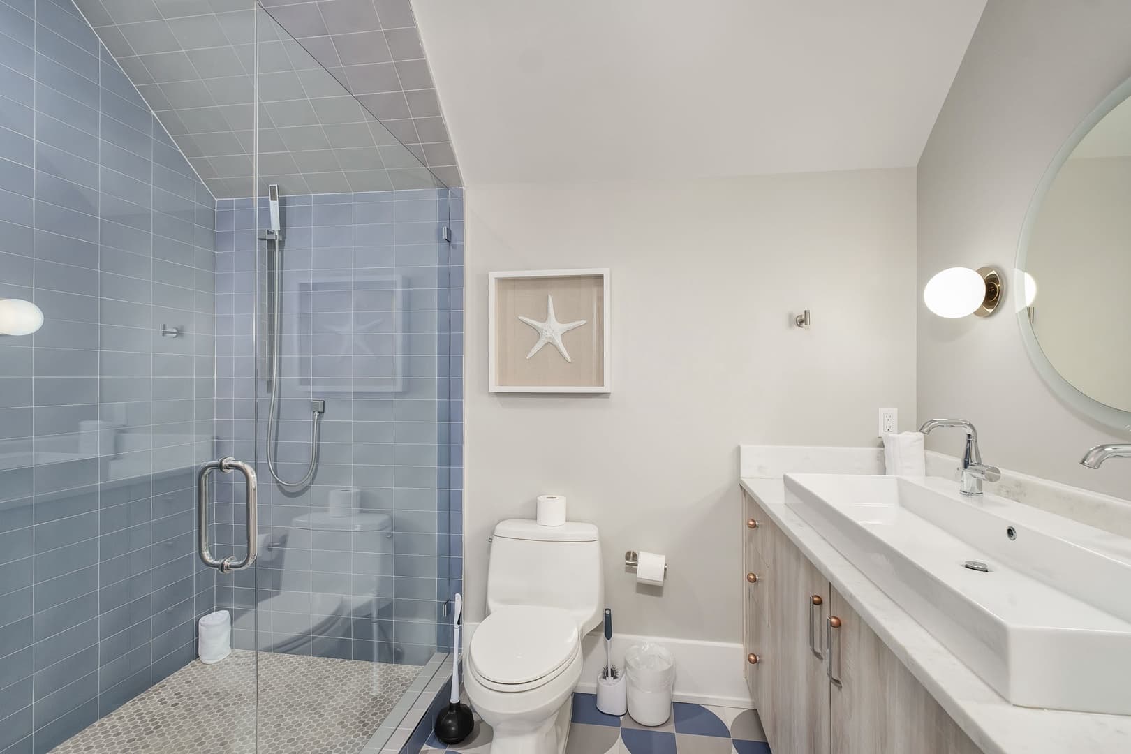 Coastal Dream Manor - Image 68