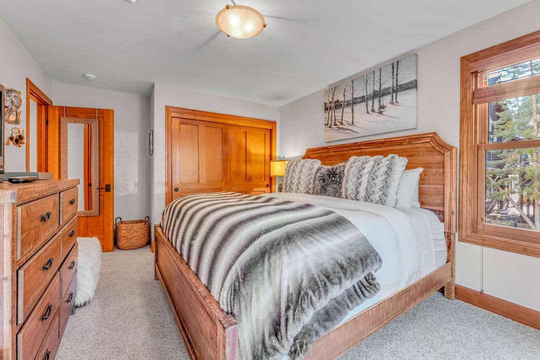 Olympic Valley Getaway - Image 23